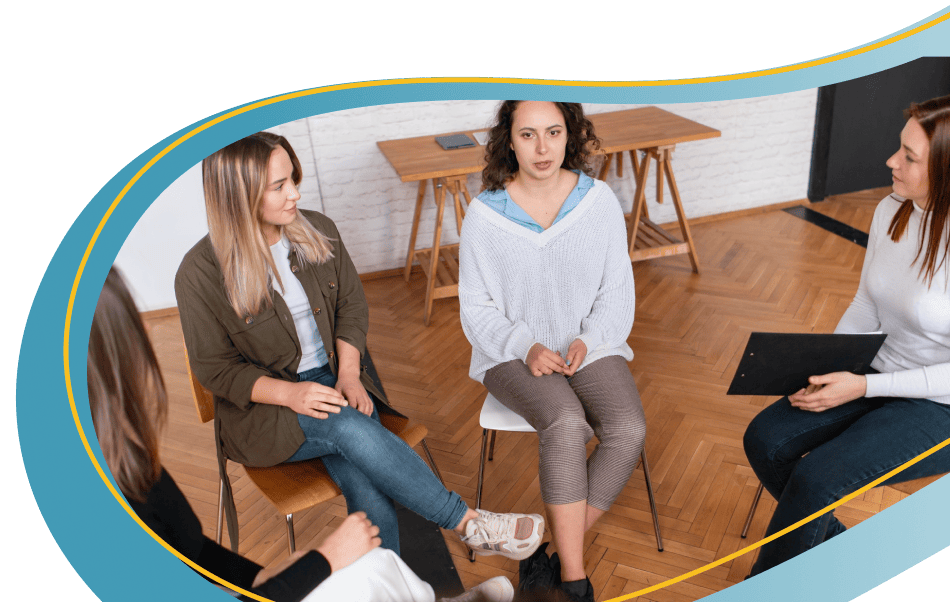 Taller grupal formación salud mental mujeres sentadas en círculo
